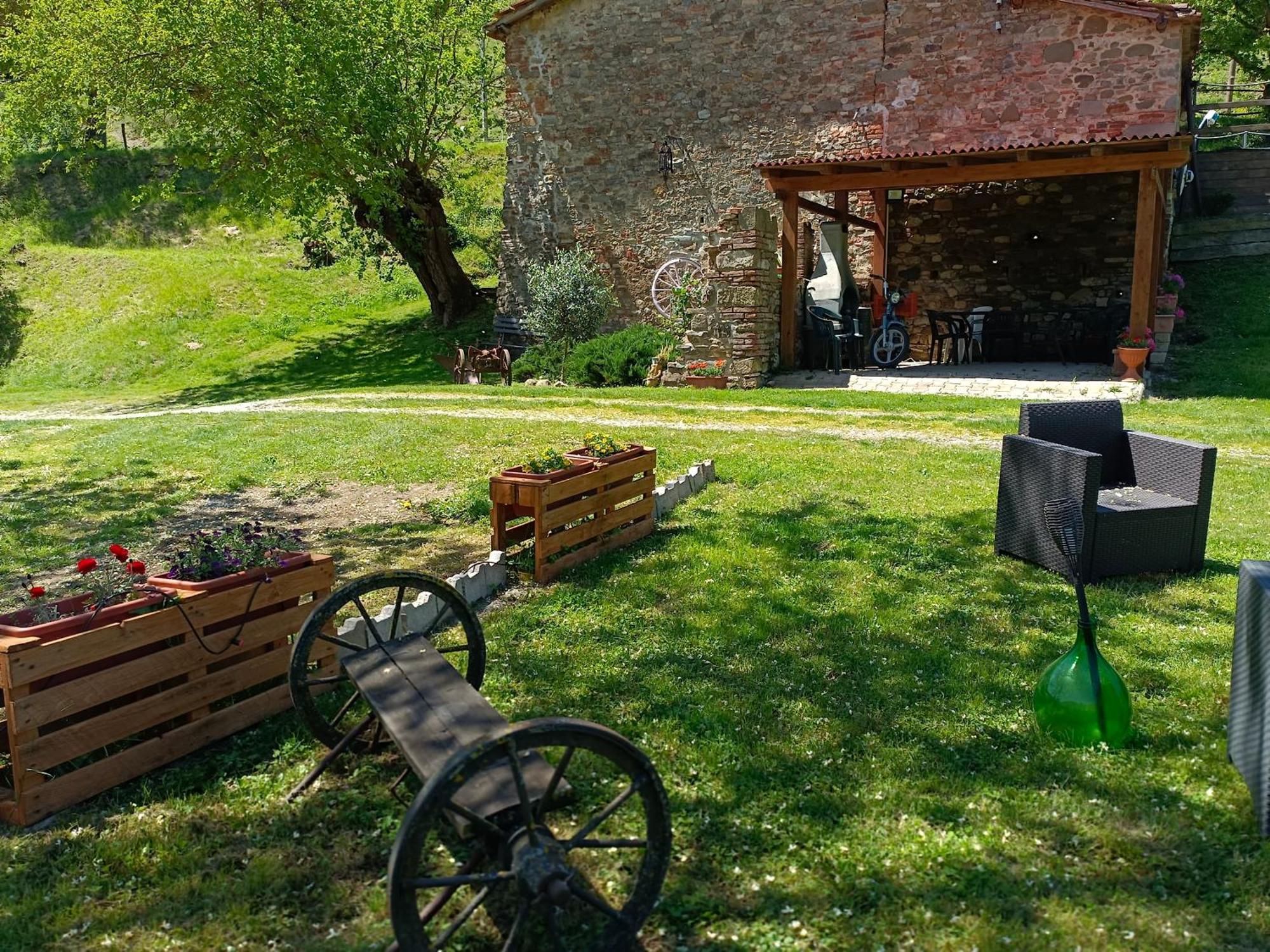 Locanda Di Alberi Borgo San Lorenzo Bagian luar foto