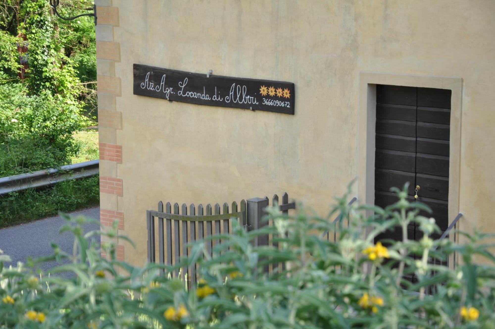 Locanda Di Alberi Borgo San Lorenzo Bagian luar foto
